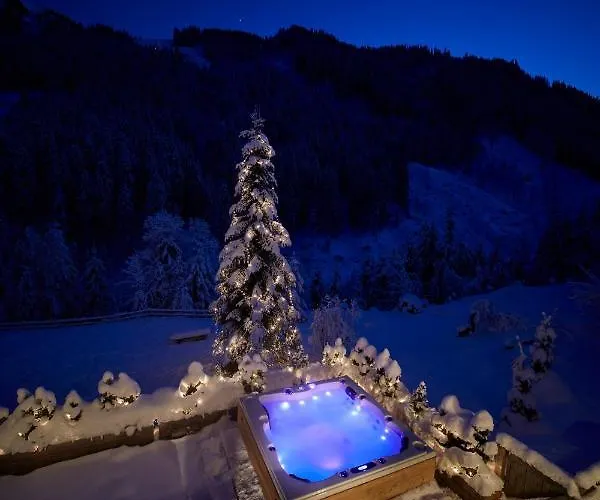 Tannenbaum Saalbach-Hinterglemm